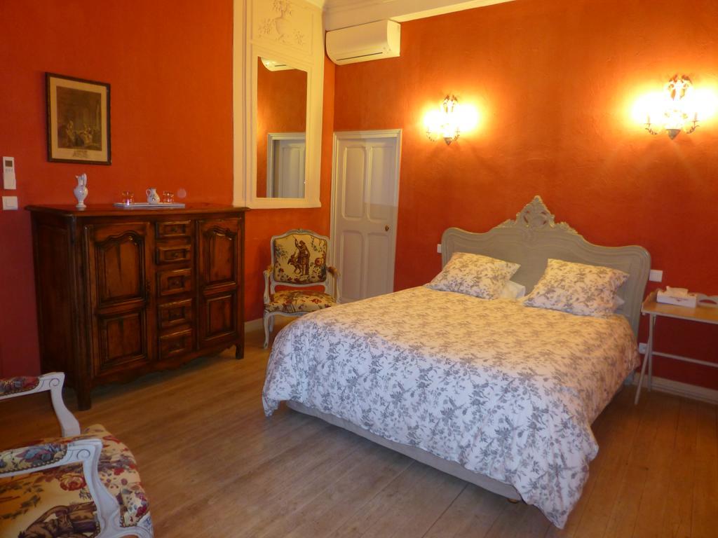 Hotel Le Vieux Bistrot Cabrières-dʼAvignon Zewnętrze zdjęcie