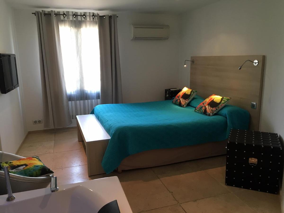 Hotel Le Vieux Bistrot Cabrières-dʼAvignon Zewnętrze zdjęcie